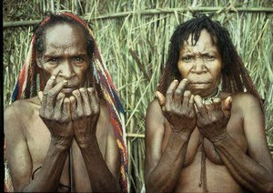 Ritual Tradisi Memotong Jari di Papua