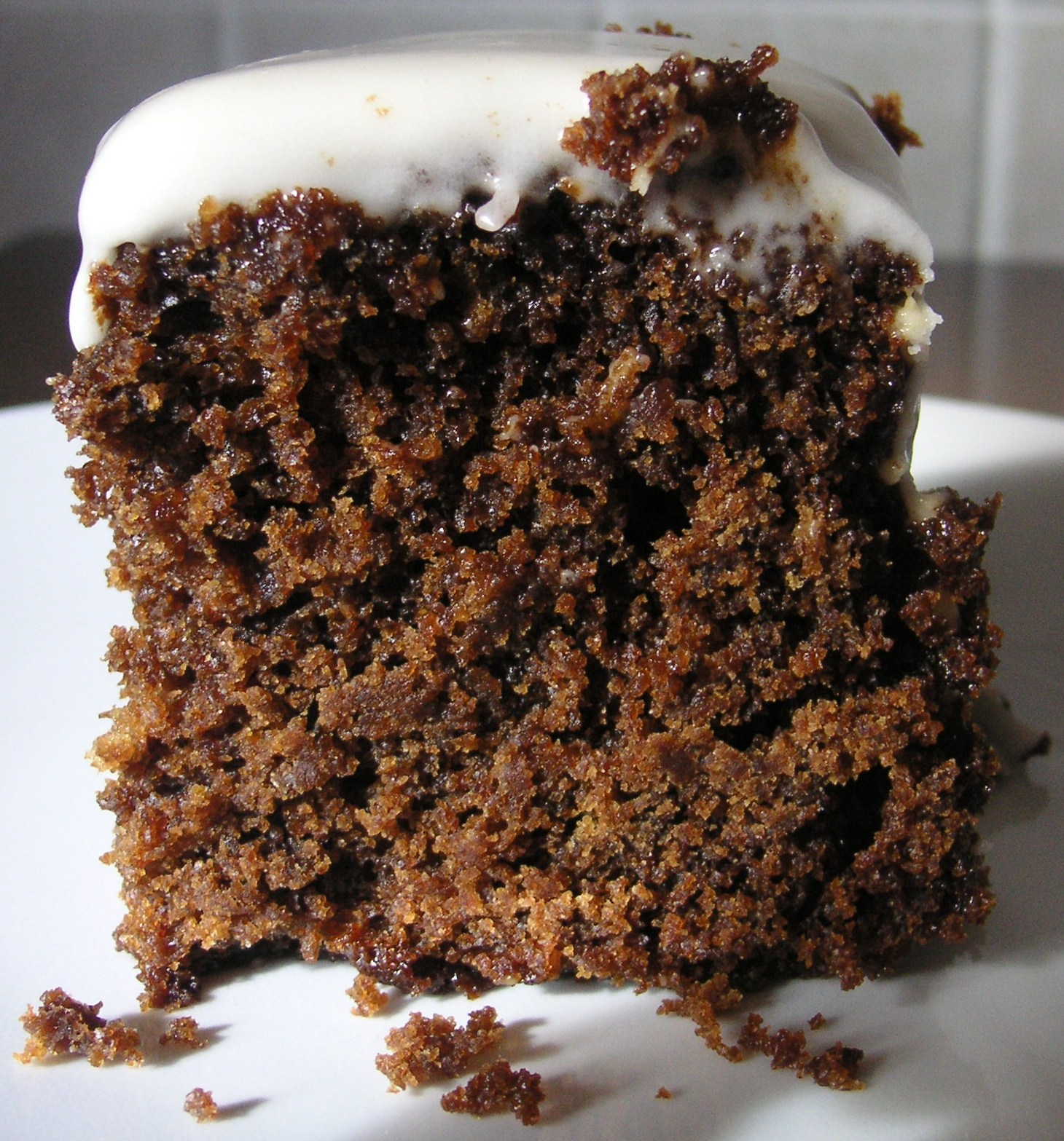 The Caked Crusader Triple ginger and spice cake
