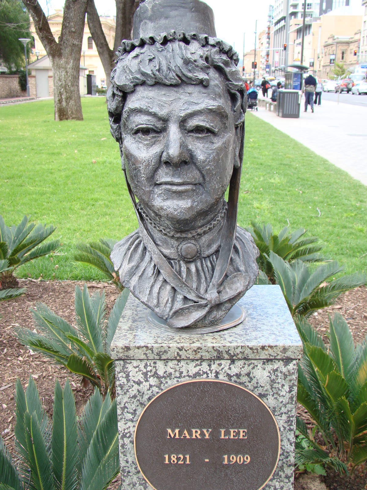 Just a little something The walking history tour of North Terrace