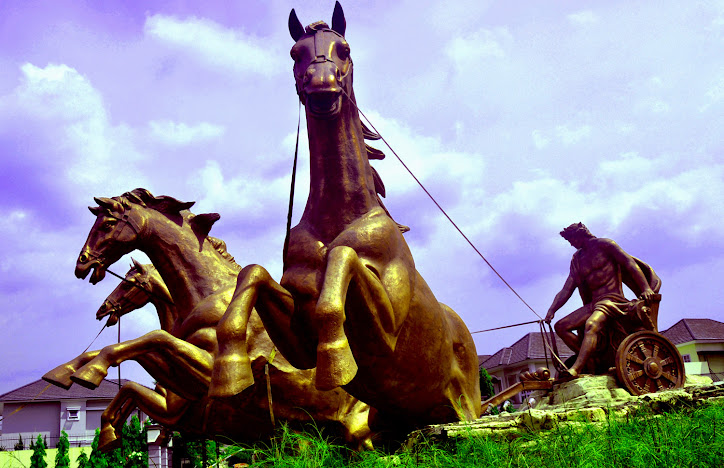 Horses Statue