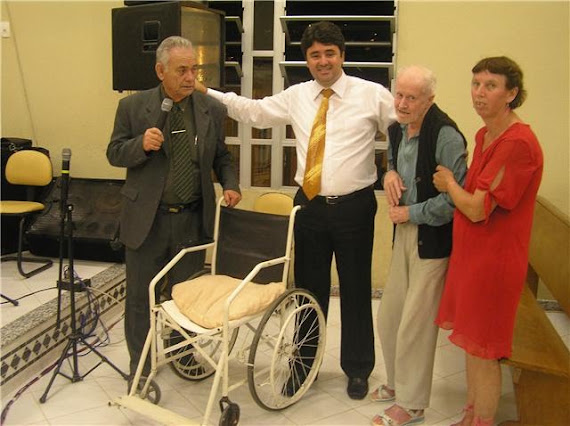 Paralíticos voltam a andar...