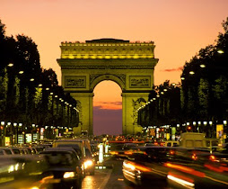 Avenue des Champs-Élysées et Arc du Triomphe