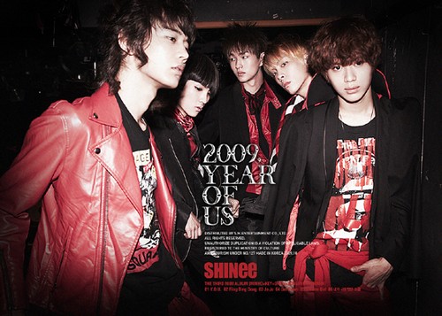 http://3.bp.blogspot.com/_-fFkDQHdLJs/TC8zYa-k8SI/AAAAAAAAA38/zzxQ8zVSSJ0/s1600/shinee_091015_small1.jpg
