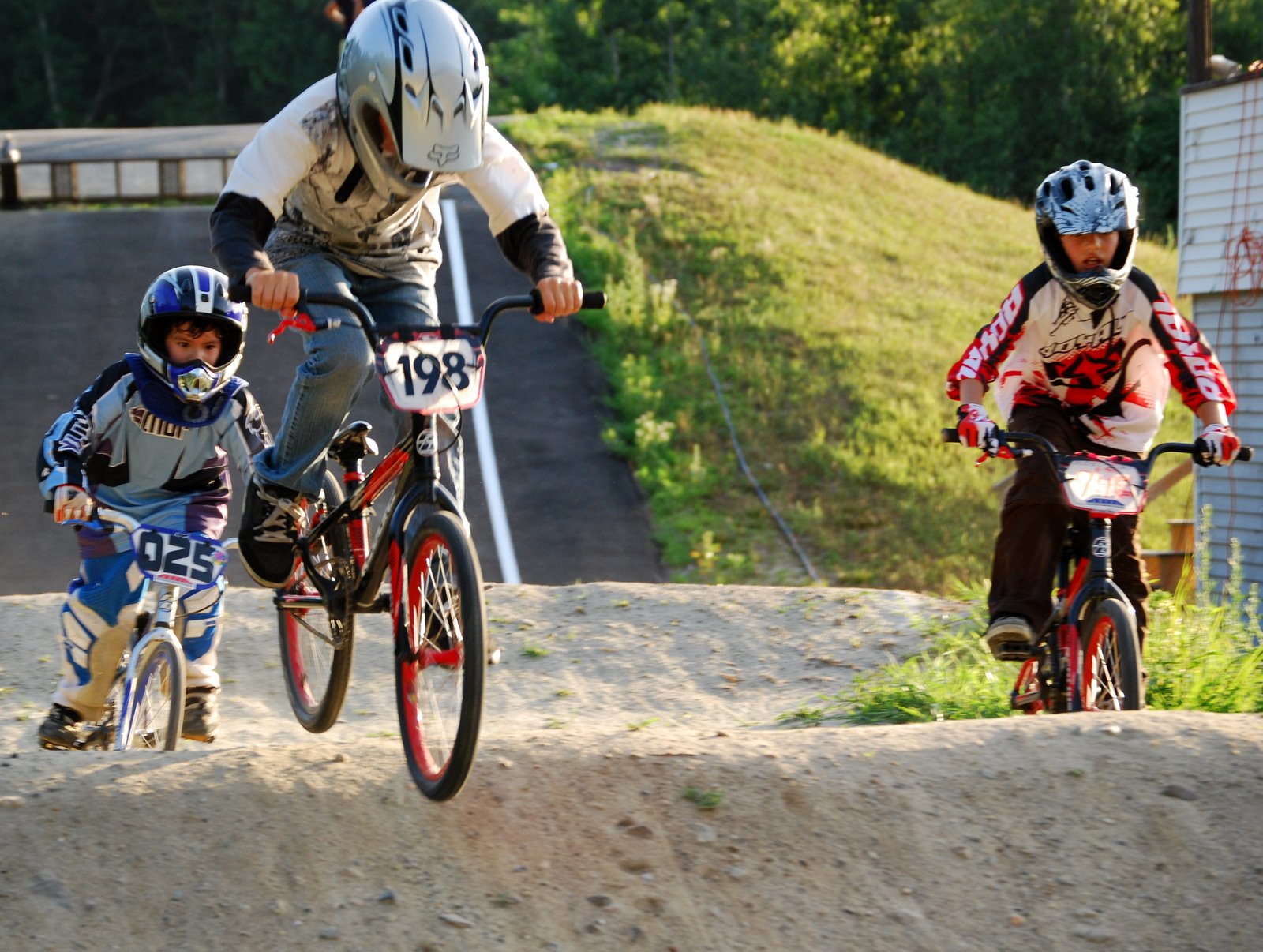 Double Hop Fotos BMX training session