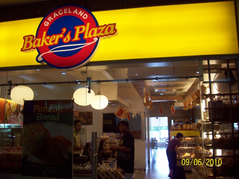 Meet the Xplorers Graceland Baker's Plaza