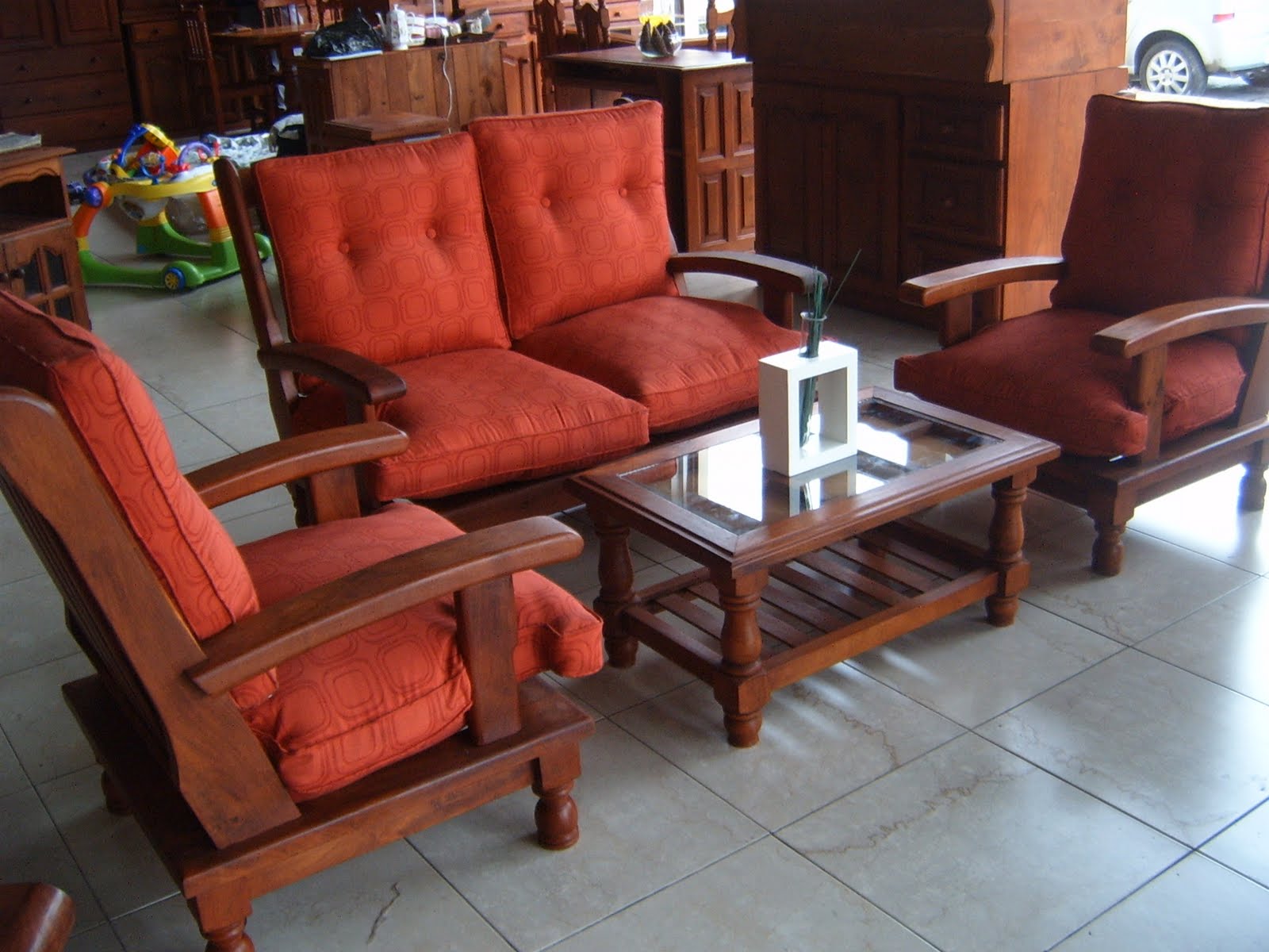 MUNDOALGARROBO JUEGO DE LIVING DE ALGARROBO PATOYIN