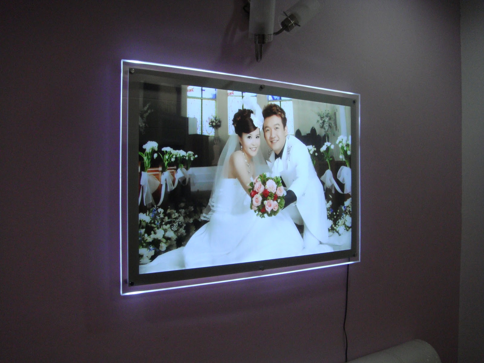 Xinort Enterprise Fulfill Your Need! Crystal Photo Frame with LED