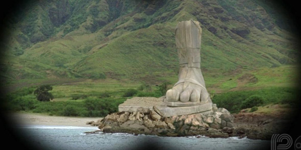 [four-toed-statue-lost.jpg]