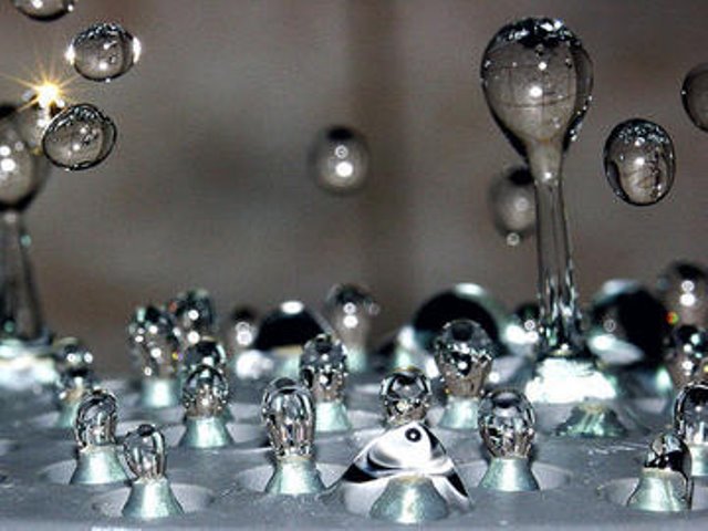 [Gocce+d'acqua.bmp]