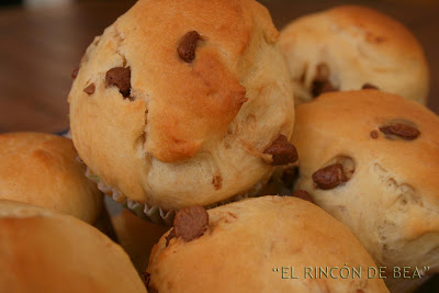 BOLLITOS CON PEPITAS DE CHOCOLATE