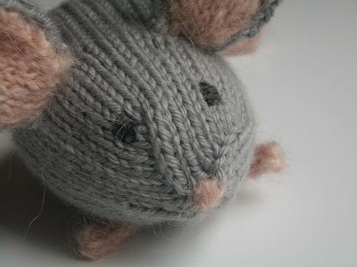 tricoter une souris