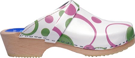 [cape+clogs+bubbles.jpg]