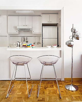 White Apartment Interior Design Kichen from Mi Casa Revista