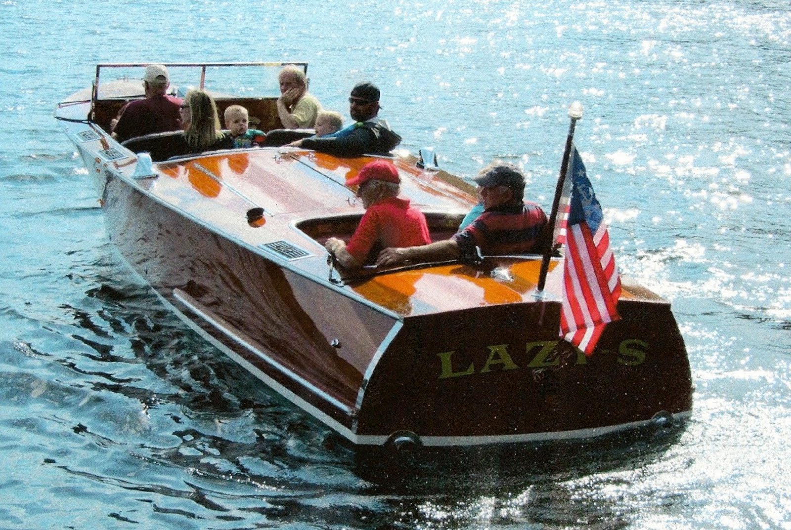 "LazyS" A Former West Coast Rum Runner Classic Boats / Woody Boater