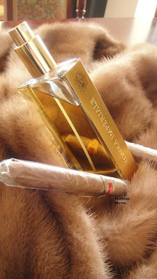 http://3.bp.blogspot.com/_07ZCTLt21Co/S3lr_Ry-mKI/AAAAAAAAEC8/EXM3YHEWJB8/s400/Tonka+Imperiale+perfumeshrine3.jpg