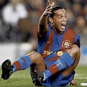[Ronaldinho_concluye_ano_desplome.jpg]
