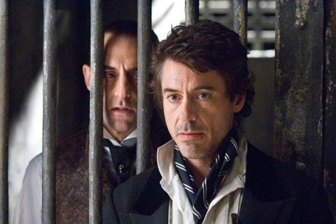 [sherlock-holmes-mark-strong.jpg]