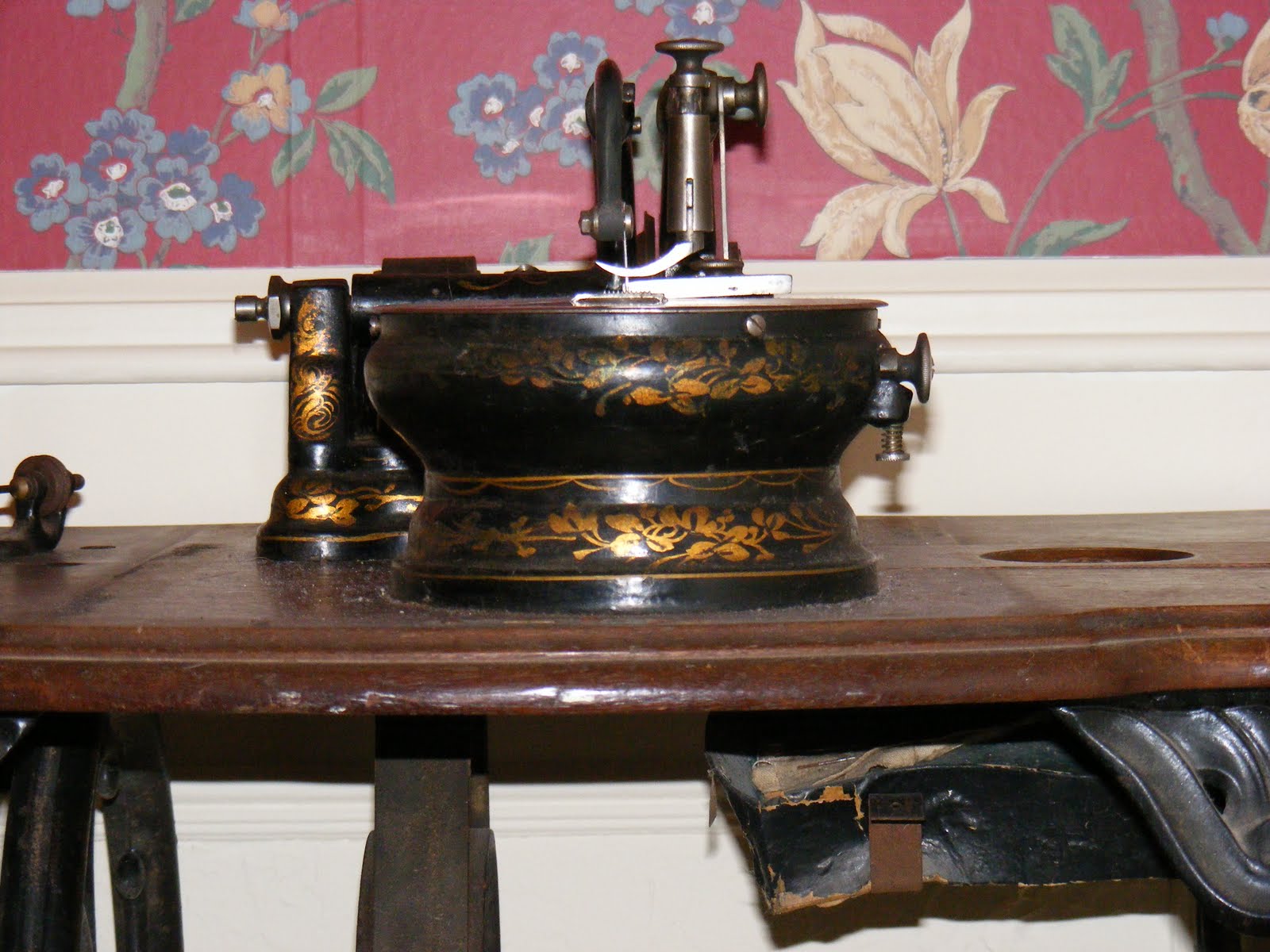 MY HISTORY JOURNAL Florence Sewing Machine