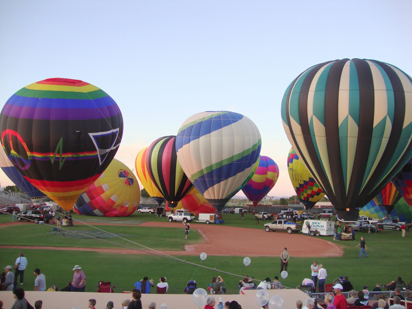 RETIREMENT ADVENTURES NOV 21 YUMA HOT AIR BALLOON FESTIVAL