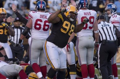 [08_NYG_hampton_woodley_98105.jpg]