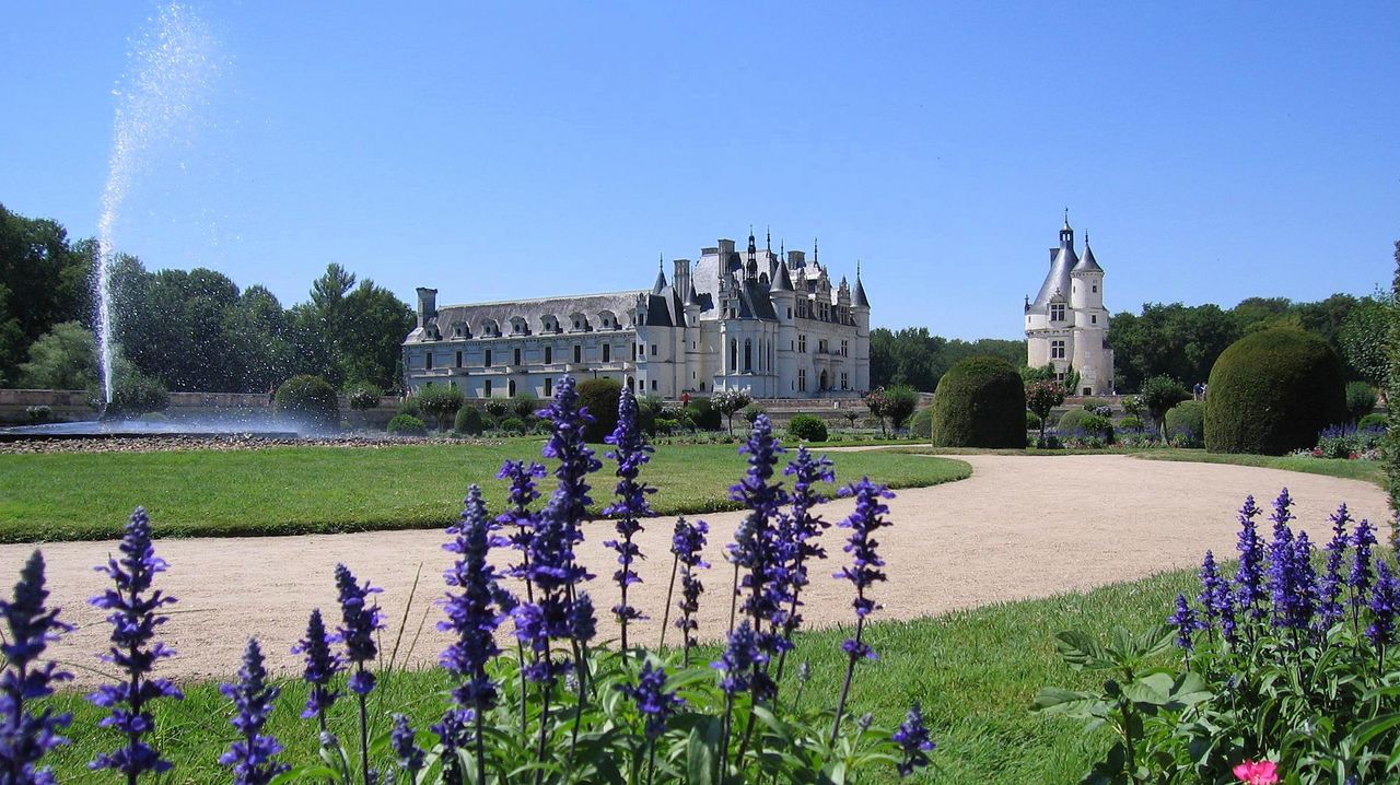 [10+Loire+Valley+-+Chenonceaux+Castle.jpg]