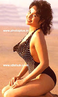 Pratibha Sinha - S-exposing in swim suit!