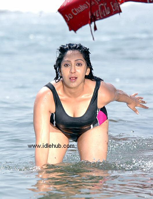 Ankitha - Rasna gal's swimsuit s-exposure in Seetharamudu! Ankitha - Rasna gal's swimsuit s-exposure in Seetharamudu!