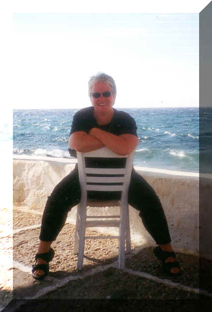 [deb_on_chair.jpg]