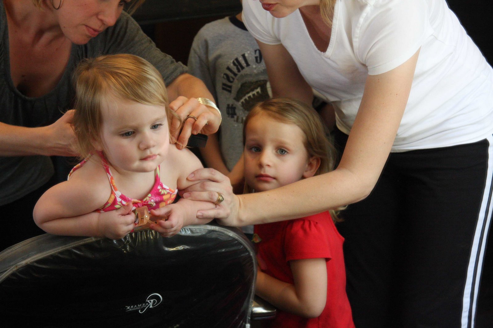 [haircut_clare3.jpg]