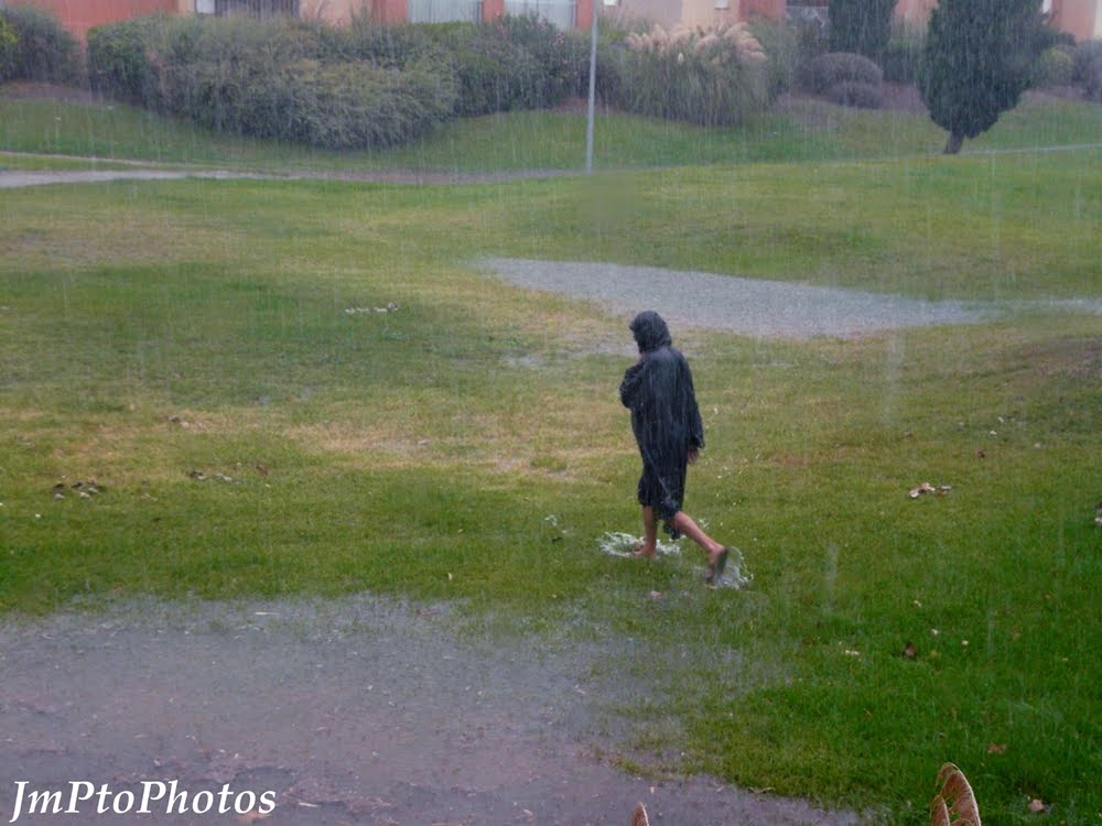 [Orage+La+Londe+Sept+09.jpg]