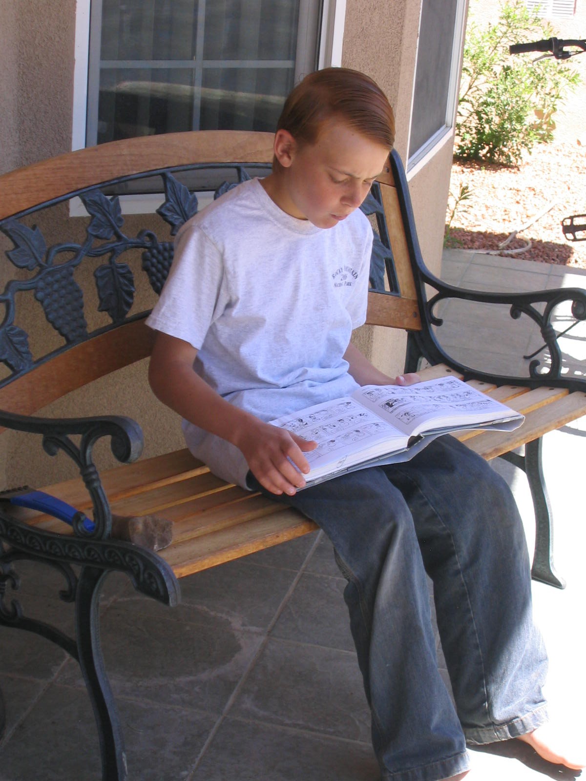 [N+Reading+Porch+Bench.JPG]