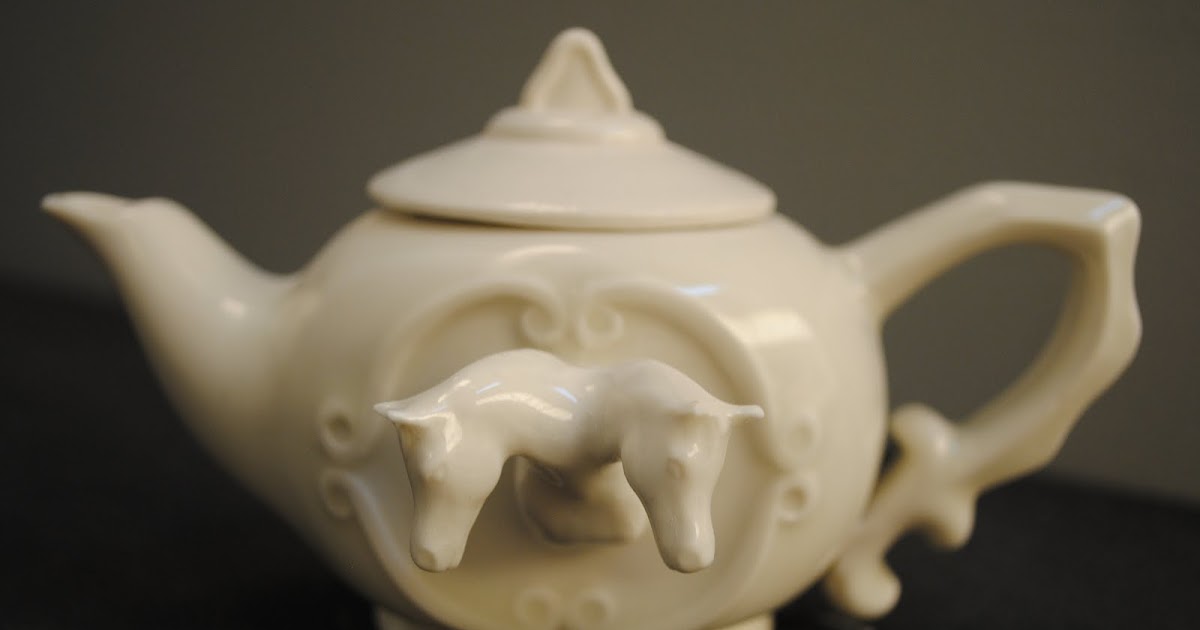 Kateri Sparrow Double Horse Head teapot