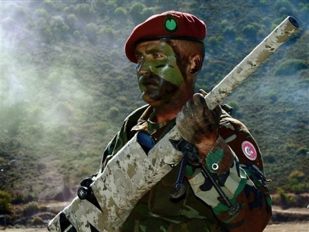 [καταδρομεας.jpg]