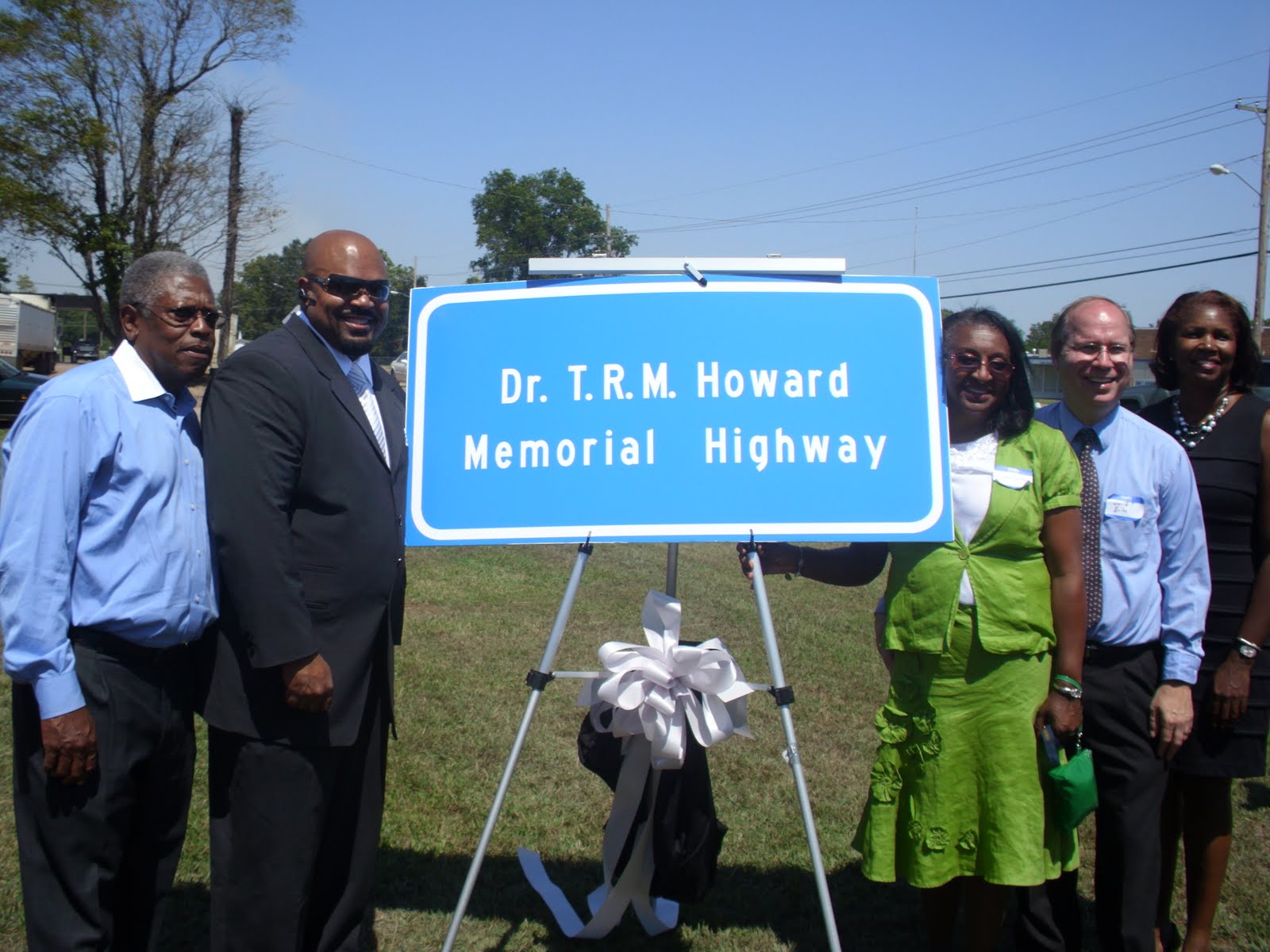 W.E. A.L.L. B.E. The Bolivar Commercial Doctor Honored For