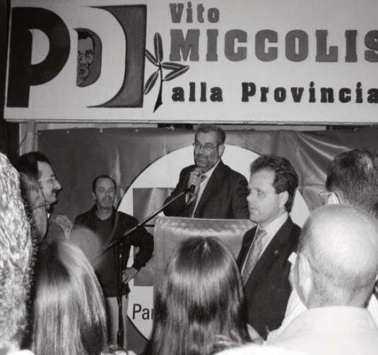 [FINOCCHIARO2.JPG]