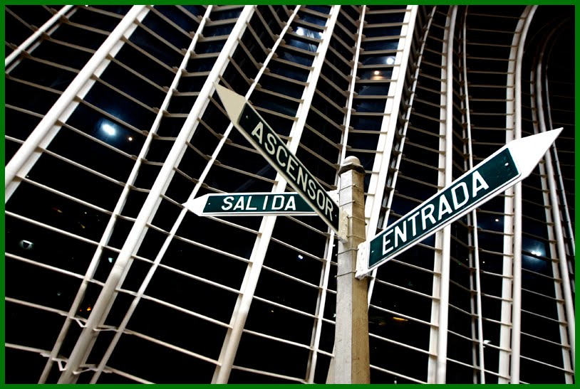 [galimatias+en+el+museo.jpg]