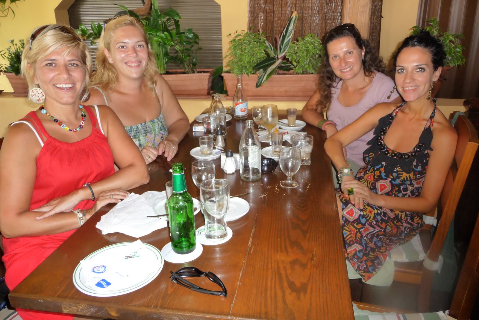 [sil,+cris,+guaci,+lolyta.JPG]