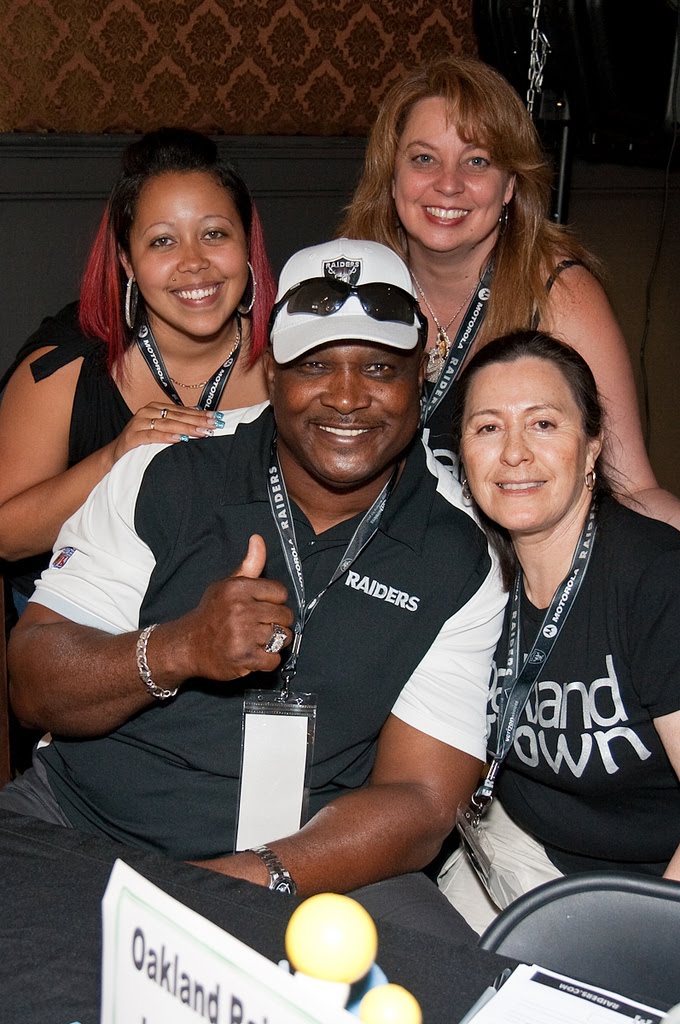 Living In A Tamale World Cuz I Am A Tamale Girl Oakland Grown Day