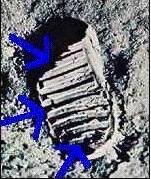 orang yang pertama kali ke bulan