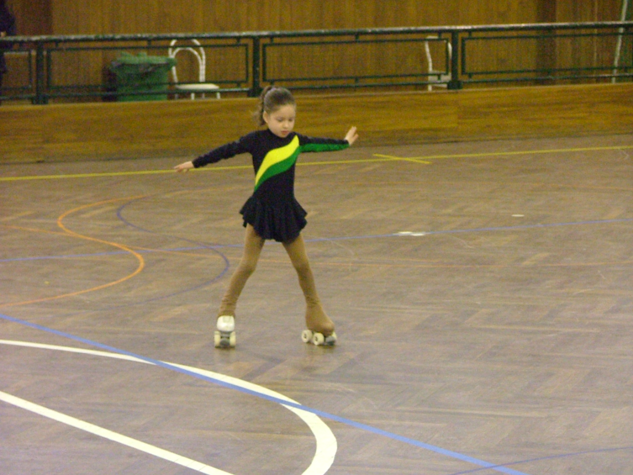 [DSCF3722.JPG]