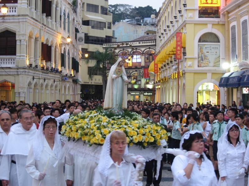 Traditional Roman Catholic Philippines: OUR LADY OF FATIMA PROCESSION