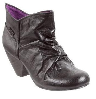 [botas.jpg]