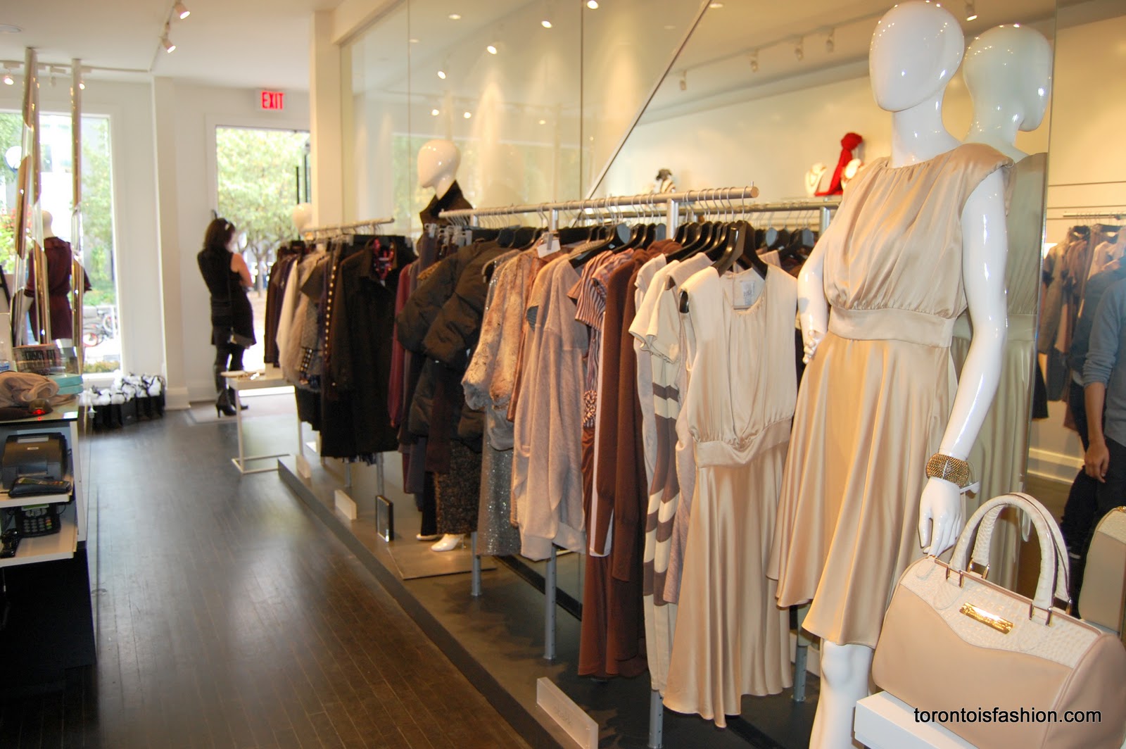 juniors clothing boutiques