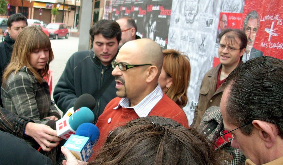 [declarando+en+pegada.jpg]