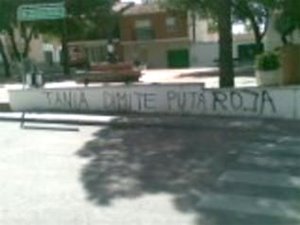 [puta+roja.jpg]