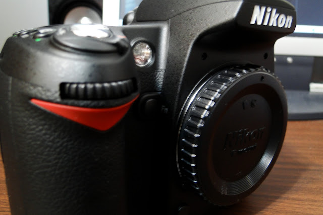 [開箱] Nikon D90+Nikon AF-S DX Nikkor 35mm F1.8簡易開箱文