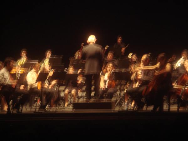 [OrqSinfLeiria_9abril2009_B@.jpg]