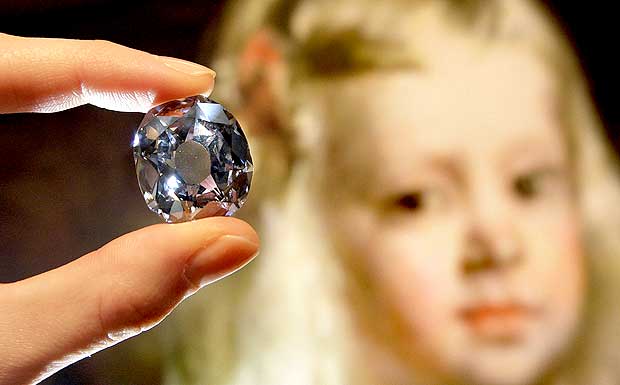 [DIAMANTE+de+María+Teresa+de+España_big.jpg]