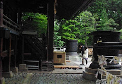 Couple at the Futaarayama Shrine