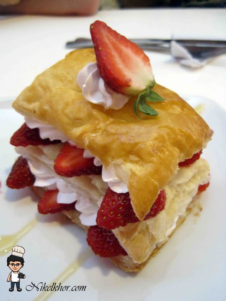 Strawberry Moment Dessert Cafe Brichang Point , Cameron Highlands